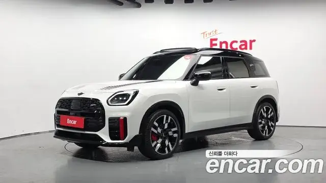 Mini Cooper S Countryman 2025 — Фото 1/20