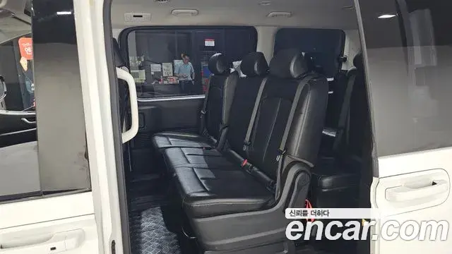 Hyundai Staria 2023 — Фото 11/20