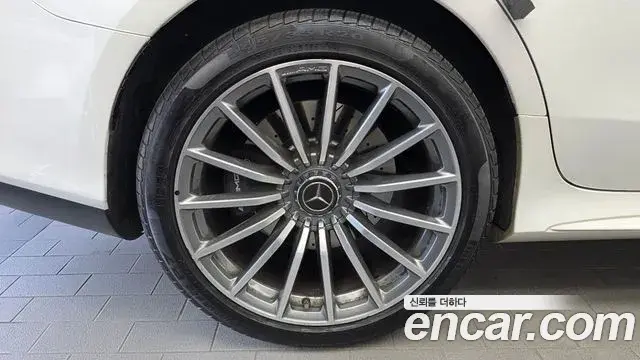 Mercedes-Benz AMG GT 2019 — Şəkil 31/31