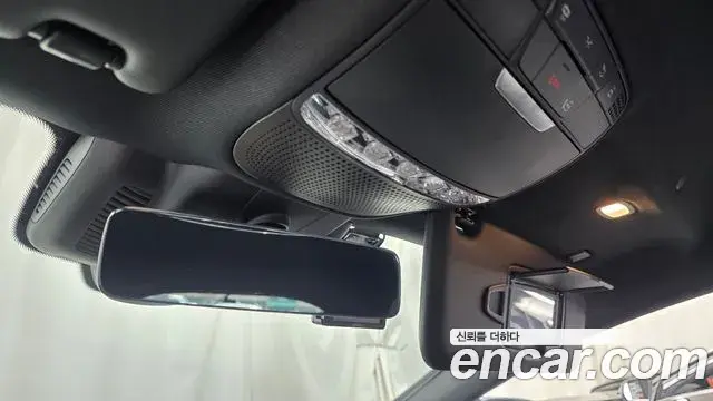 Mercedes-Benz AMG GT 2019 — Şəkil 11/31