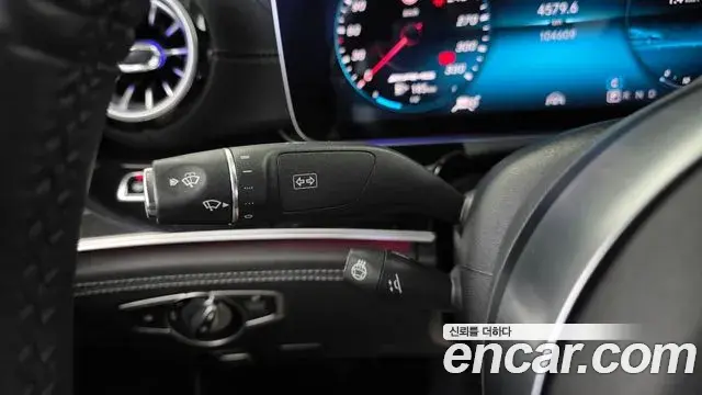Mercedes-Benz AMG GT 2019 — Şəkil 22/31