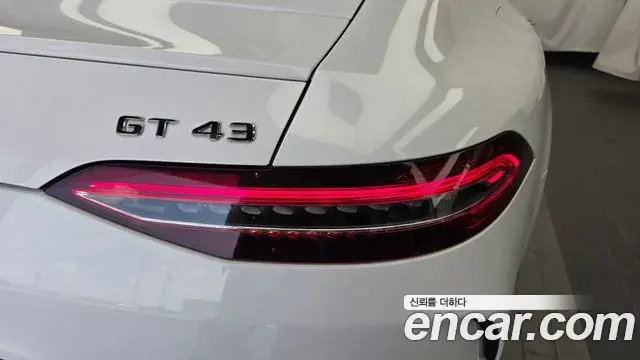 Mercedes-Benz AMG GT 2019 — Şəkil 16/31