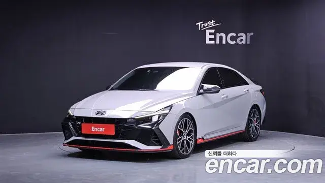 Hyundai The New Avante Hybrid 2022 — ფოტო 3/33