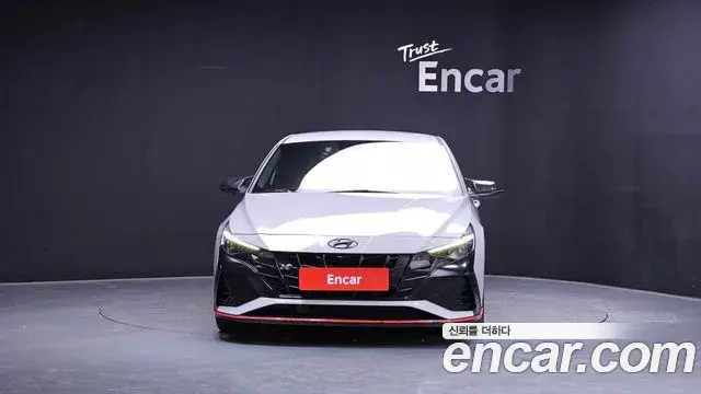 Hyundai The New Avante Hybrid 2022 — ფოტო 30/33