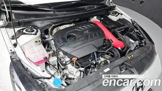 Hyundai The New Avante Hybrid 2022 — ფოტო 1/33