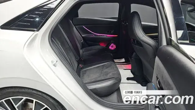 Hyundai The New Avante Hybrid 2022 — ფოტო 11/33