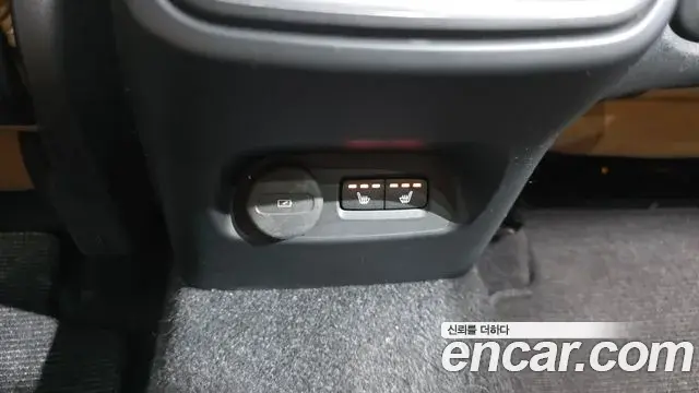 Volvo XC40 2020 — ფოტო 6/34