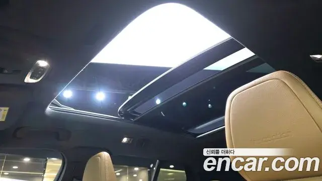 Volvo XC40 2020 — ფოტო 20/34