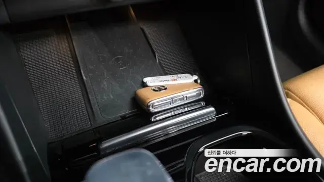 Volvo XC40 2020 — ფოტო 22/34