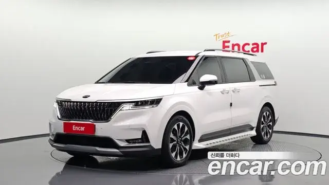 Kia Carnival 2021 — Фото 1/20