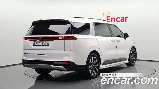 Kia Carnival 2021 — Фото 2/20