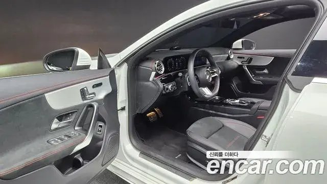 Mercedes-Benz CLA-Class 2024 — Фото 9/20