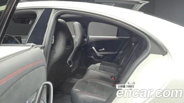Mercedes-Benz CLA-Class 2024 — Фото 11/20
