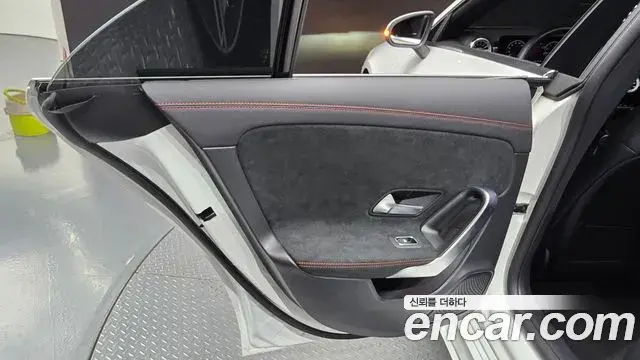 Mercedes-Benz CLA-Class 2024 — Şəkil 10/30