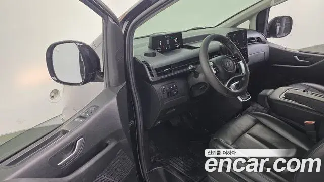 Hyundai Staria 2023 — Фото 11/20