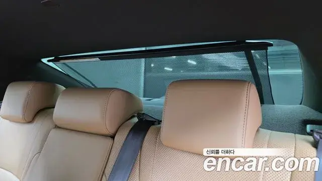 Lexus ES300h 2021 — Photo 16/20