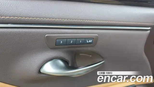 Lexus ES300h 2021 — Photo 2/20
