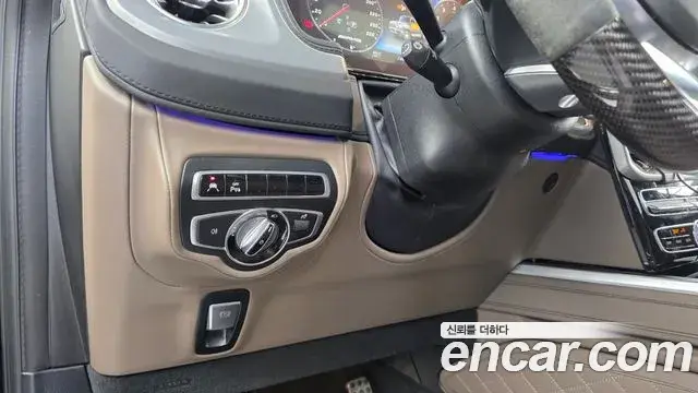 Mercedes-Benz G-Class 2021 — ფოტო 21/32