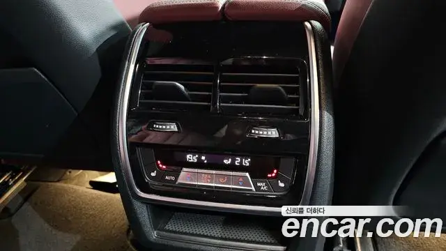 BMW X6 2020 — ფოტო 19/31