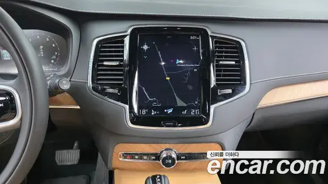 Volvo XC90 2019 — Фото 13/20