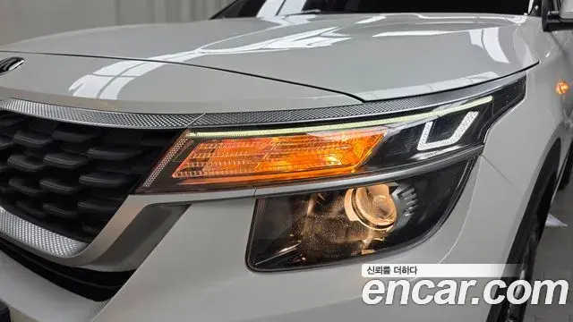 Kia Seltos 2020 — Şəkil 27/30