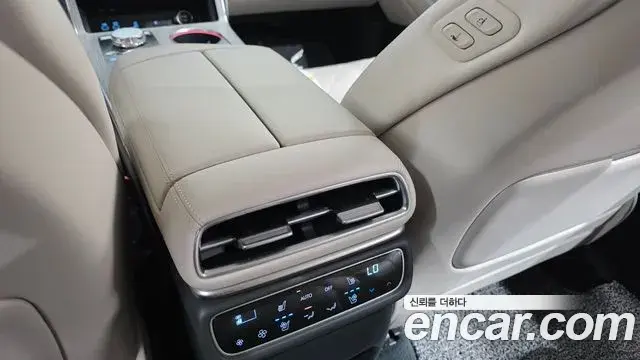 Genesis GV80 2023 — Photo 35/35
