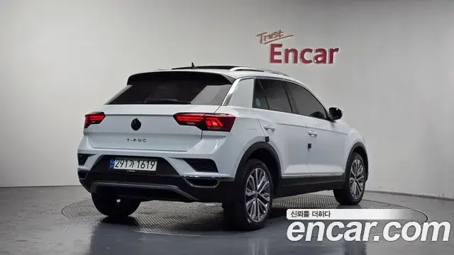 Volkswagen T-Roc 2021 — ფოტო 11/20