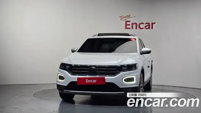 Volkswagen T-Roc 2021 — ფოტო 2/20