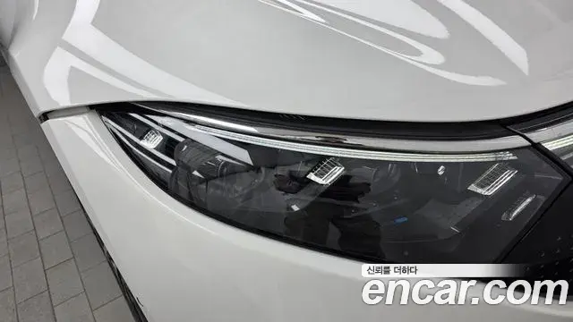 Mercedes-Benz EQS 2022 — Şəkil 25/34