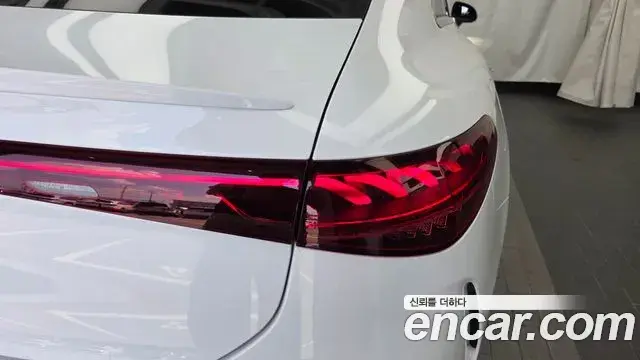 Mercedes-Benz EQS 2022 — Şəkil 20/34