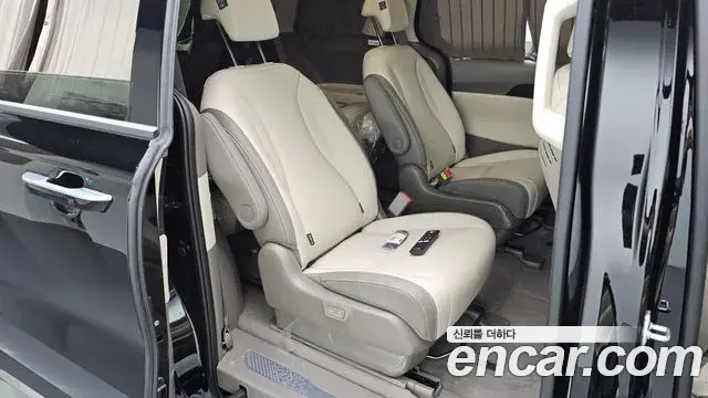 Kia Carnival 2026 — Фото 11/20