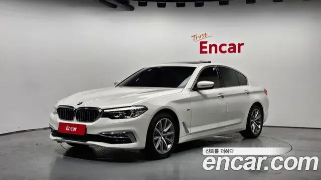BMW 5 Series 2018 — Şəkil 9/20