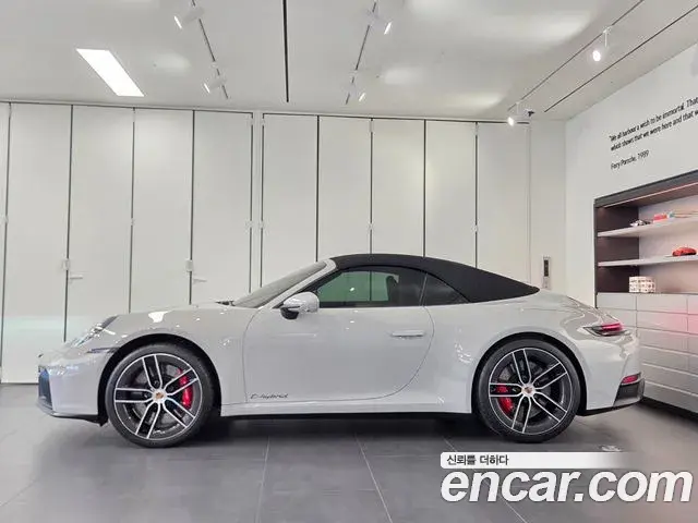 Porsche 911 2025 — Photo 19/20