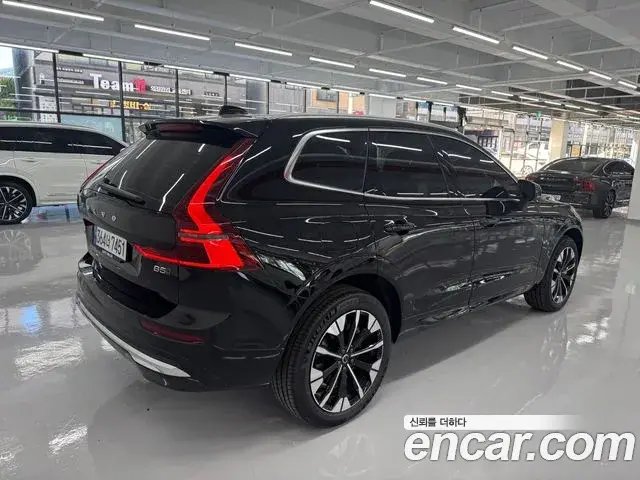 Volvo XC60 2026 — Photo 5/15