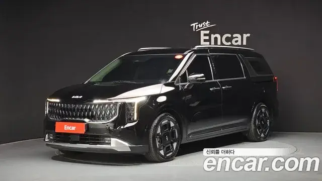 Kia Carnival 2023 — Şəkil 33/36