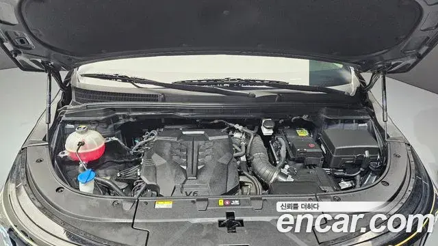 Kia Carnival 2023 — Şəkil 29/36