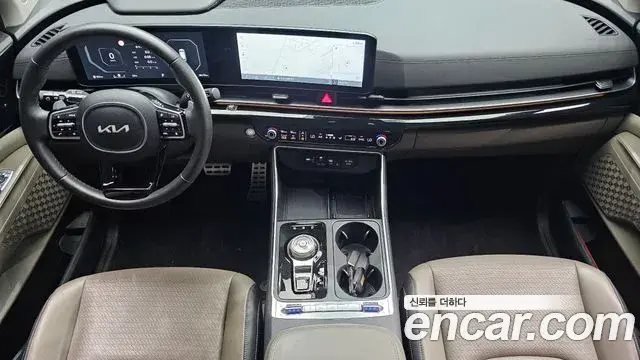 Kia Carnival 2023 — Şəkil 22/36