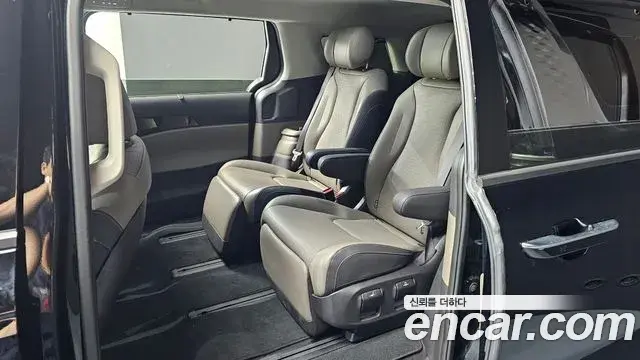 Kia Carnival 2023 — Şəkil 4/36