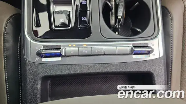 Kia Carnival 2023 — Şəkil 36/36