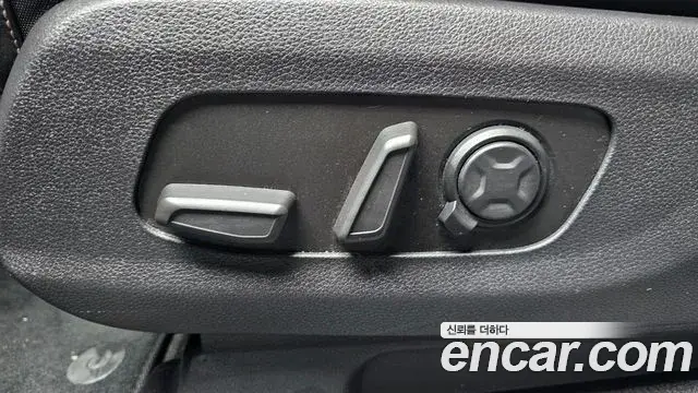 Kia Carnival 2023 — Şəkil 24/36