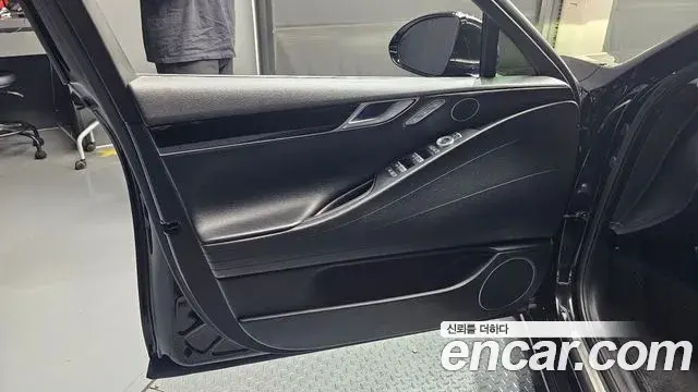 Genesis G80 2022 — Şəkil 35/37