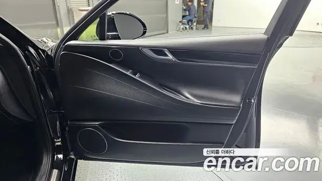 Genesis G80 2022 — Şəkil 33/37