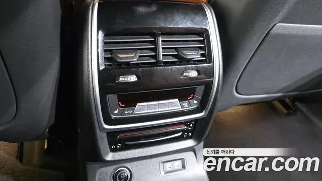 BMW X7 2019 — ფოტო 12/20