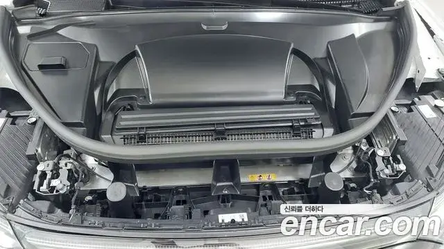 Mercedes-Benz EQE SUV 2023 — ფოტო 12/17