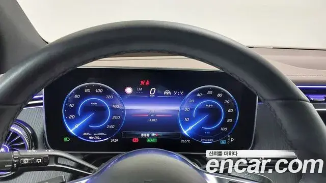 Mercedes-Benz EQE SUV 2023 — ფოტო 6/17