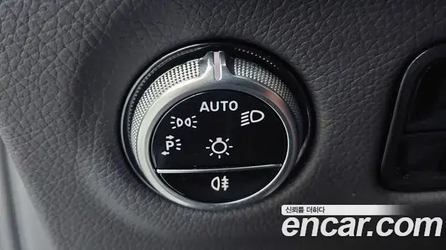 Mercedes-Benz EQE SUV 2023 — ფოტო 2/17