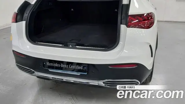 Mercedes-Benz EQE SUV 2023 — ფოტო 13/17