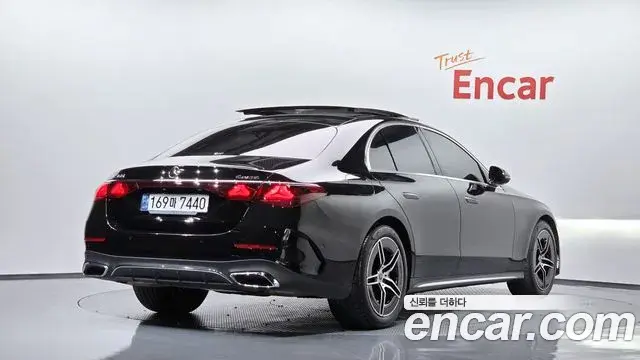 Mercedes-Benz E-Class 2024 — ფოტო 6/32