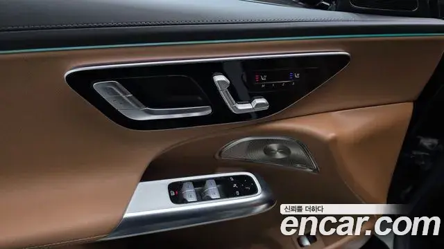 Mercedes-Benz E-Class 2024 — ფოტო 13/32