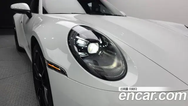 Porsche 911 2024 — ფოტო 15/33